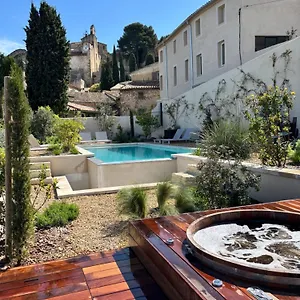 La Maison Des Jardins Couette-café Gigondas